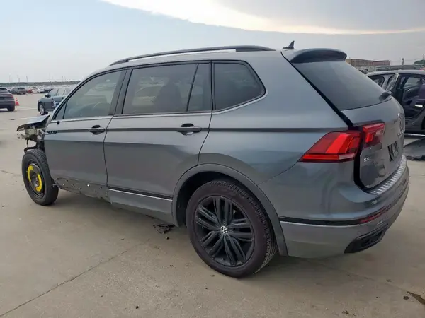 3VVCB7AXXNM113777 2022 VOLKSWAGEN TIGUAN - Image 2