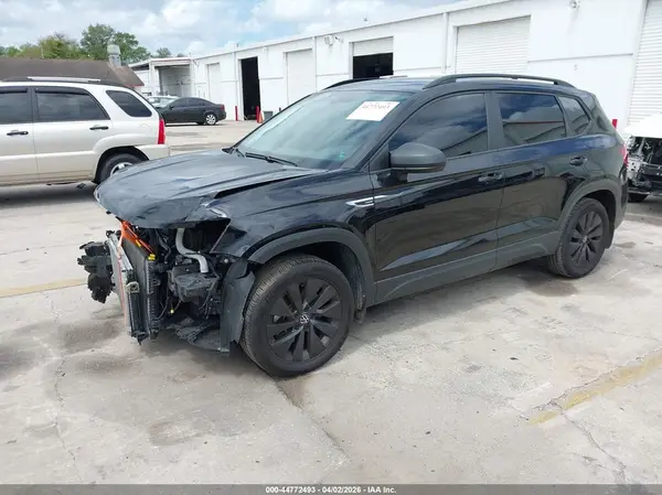 3VVCX7B20PM366811 2023 VOLKSWAGEN TAOS - Image 2