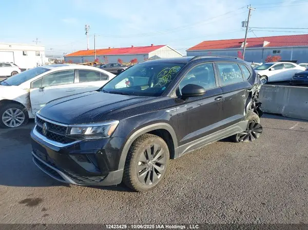 3VVCX7B20RM092108 2024 VOLKSWAGEN TAOS - Image 2