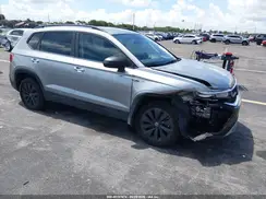 3VVCX7B21NM064893 2022 VOLKSWAGEN TAOS