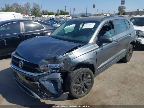 3VVCX7B21NM077594 2022 VOLKSWAGEN TAOS - Image 2