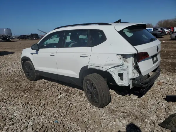 3VVCX7B22NM008249 2022 VOLKSWAGEN TAOS - Image 2