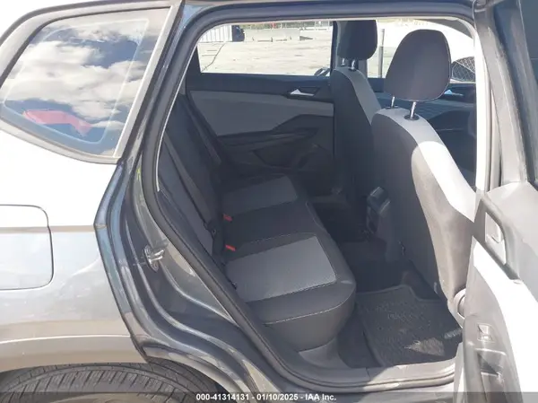3VVCX7B22NM028047 2022 VOLKSWAGEN TAOS - Image 8