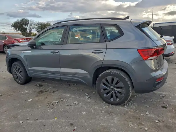 3VVCX7B22NM036438 2022 VOLKSWAGEN TAOS - Image 2