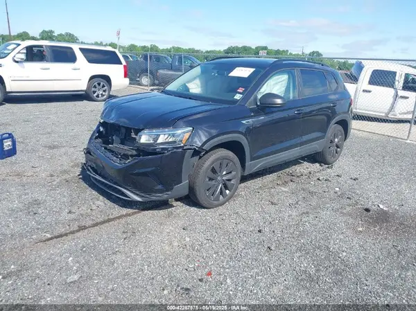 3VVCX7B22NM066376 2022 VOLKSWAGEN TAOS - Image 2