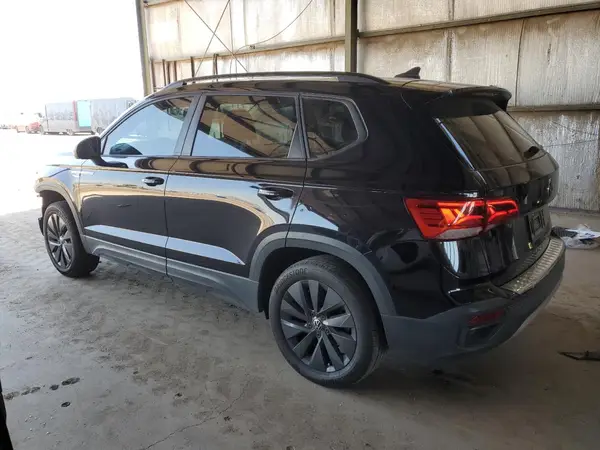 3VVCX7B22NM078883 2022 VOLKSWAGEN TAOS - Image 2