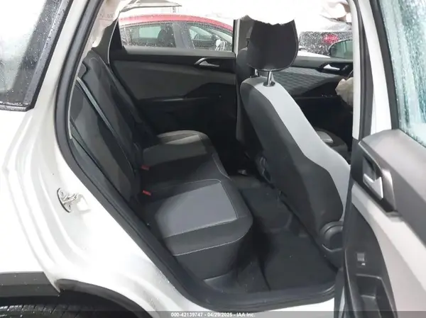 3VVCX7B22PM307548 2023 VOLKSWAGEN TAOS - Image 8