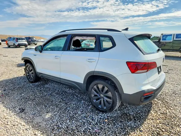 3VVCX7B22PM369287 2023 VOLKSWAGEN TAOS - Image 2