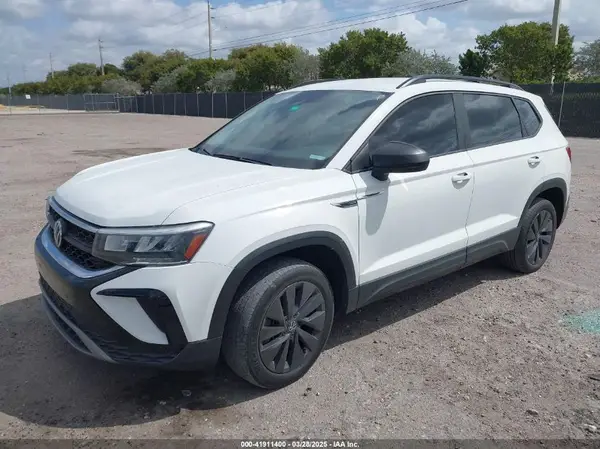 3VVCX7B23NM000788 2022 VOLKSWAGEN TAOS - Image 2