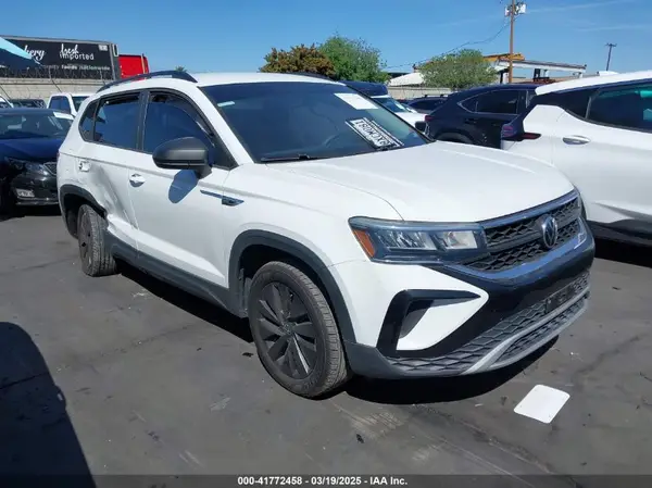 3VVCX7B23NM006994 2022 VOLKSWAGEN TAOS - Image 1