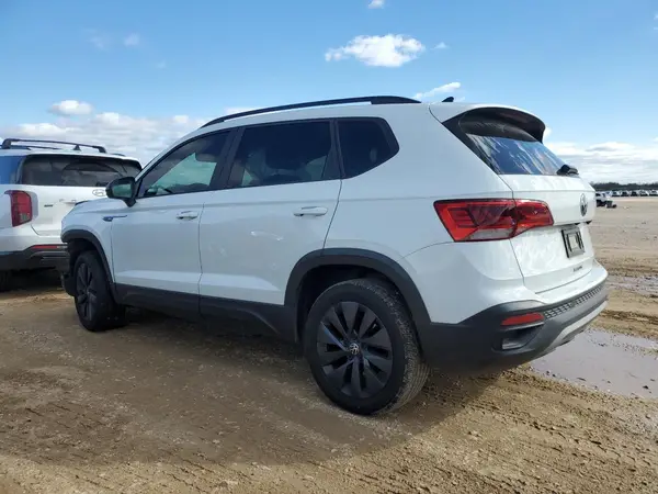 3VVCX7B23NM007174 2022 VOLKSWAGEN TAOS - Image 2