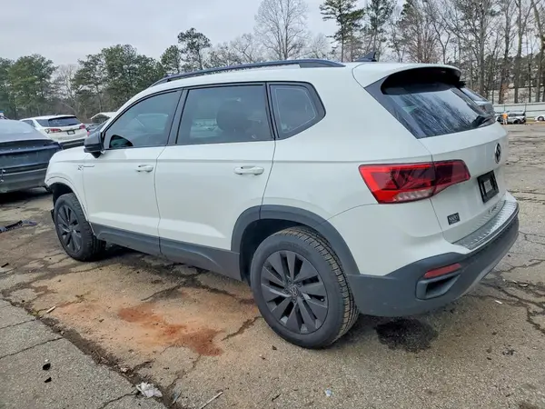 3VVCX7B23NM065205 2022 VOLKSWAGEN TAOS - Image 2