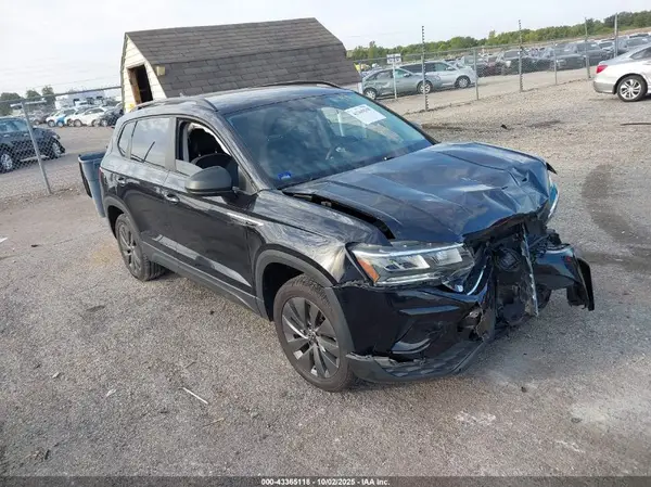 3VVCX7B23PM355527 2023 VOLKSWAGEN TAOS - Image 1