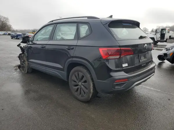 3VVCX7B23PM369444 2023 VOLKSWAGEN TAOS - Image 2