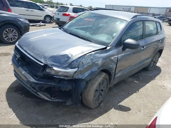 3VVCX7B23RM090482 2024 VOLKSWAGEN TAOS - Image 2
