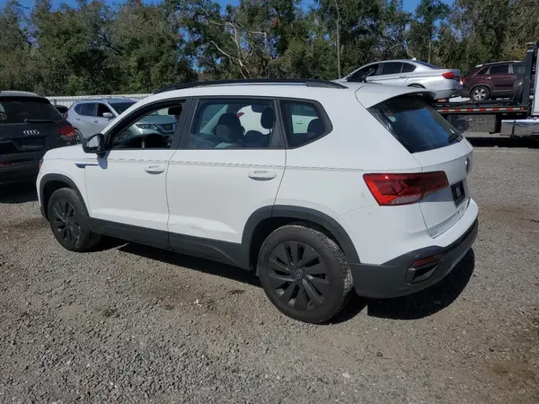 3VVCX7B24NM048932 2022 VOLKSWAGEN TAOS - Image 2