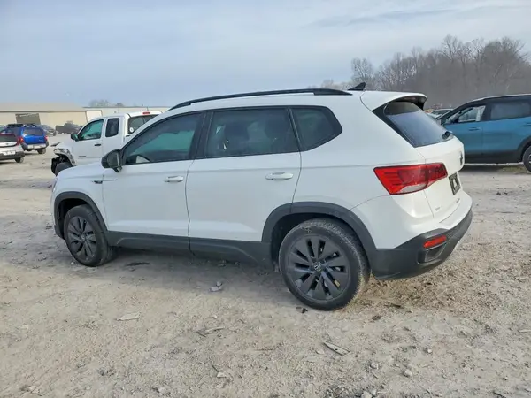 3VVCX7B24NM088931 2022 VOLKSWAGEN TAOS - Image 2