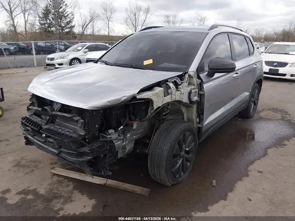 3VVCX7B24PM331365 2023 VOLKSWAGEN TAOS - Image 2