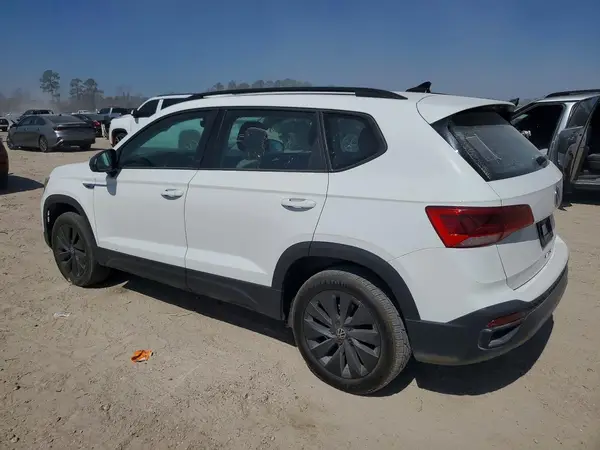 3VVCX7B24PM339207 2023 VOLKSWAGEN TAOS - Image 2