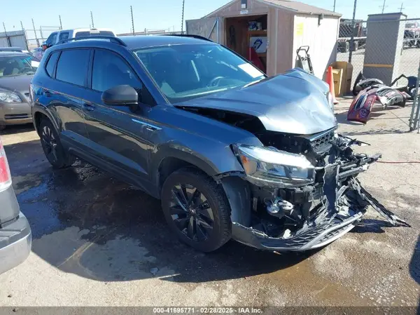 3VVCX7B24PM368755 2023 VOLKSWAGEN TAOS - Image 1