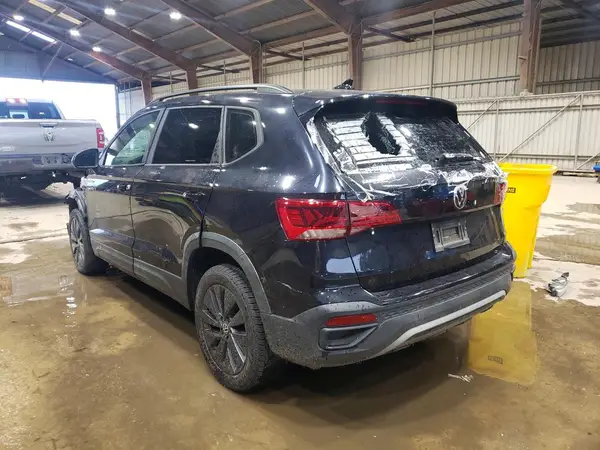 3VVCX7B25NM007449 2022 VOLKSWAGEN TAOS - Image 2