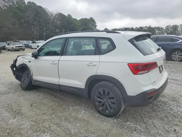 3VVCX7B25NM050432 2022 VOLKSWAGEN TAOS - Image 2