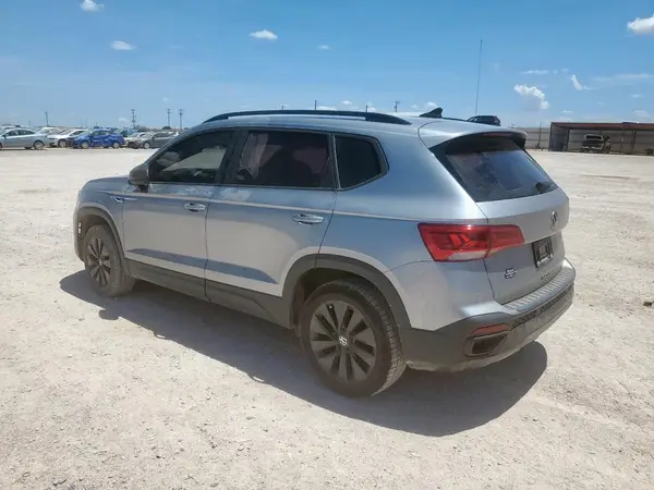 3VVCX7B25NM065979 2022 VOLKSWAGEN TAOS - Image 2