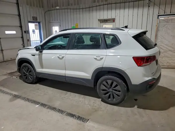 3VVCX7B25PM370370 2023 VOLKSWAGEN TAOS - Image 2