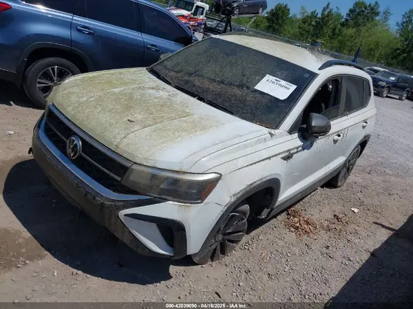 3VVCX7B26NM008304 2022 VOLKSWAGEN TAOS - Image 2