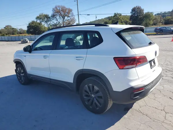 3VVCX7B26NM029332 2022 VOLKSWAGEN TAOS - Image 2