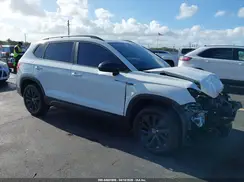 3VVCX7B26NM098263 2022 VOLKSWAGEN TAOS