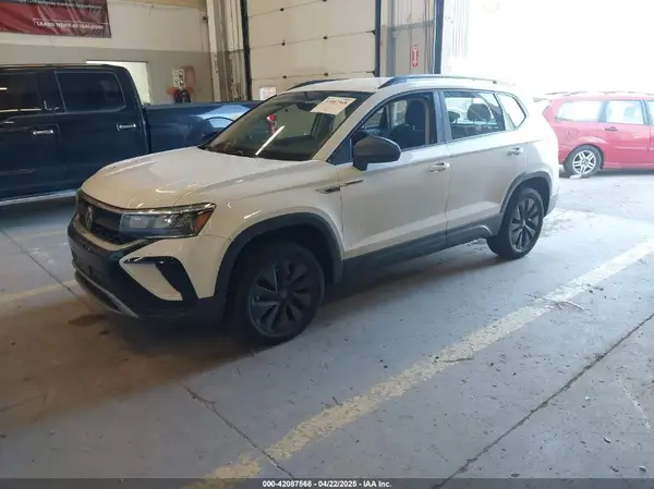 3VVCX7B26PM365145 2023 VOLKSWAGEN TAOS - Image 2