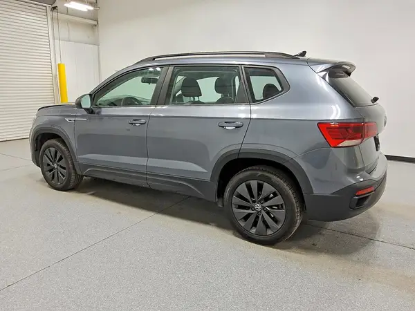 3VVCX7B27NM001782 2022 VOLKSWAGEN TAOS - Image 2