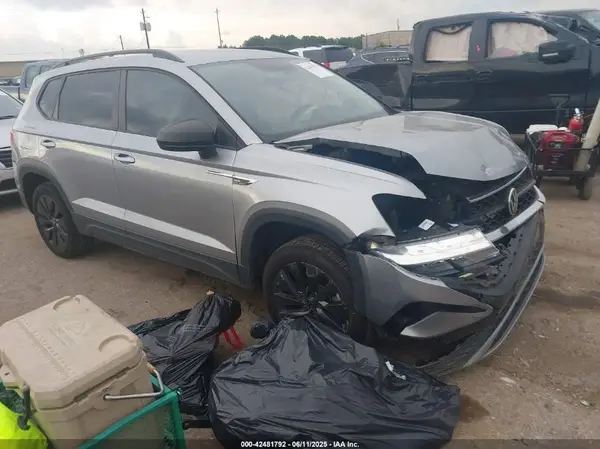 3VVCX7B27NM007775 2022 VOLKSWAGEN TAOS - Image 1