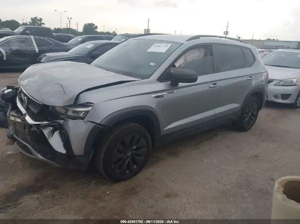 3VVCX7B27NM007775 2022 VOLKSWAGEN TAOS - Image 2