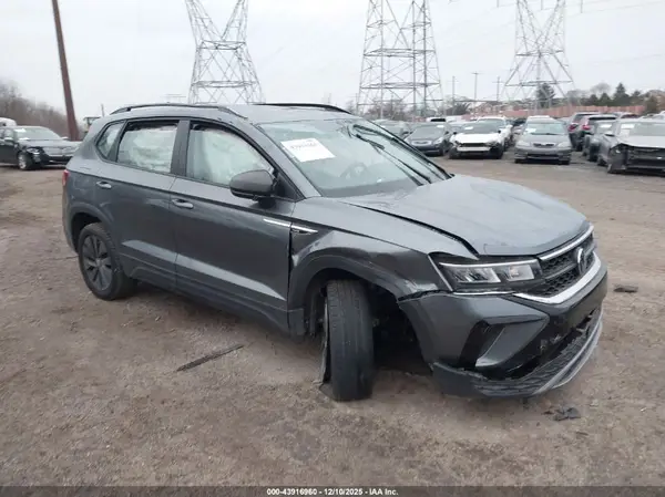 3VVCX7B27NM036483 2022 VOLKSWAGEN TAOS - Image 1