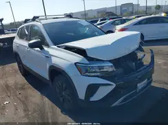 3VVCX7B27NM042266 2022 VOLKSWAGEN TAOS