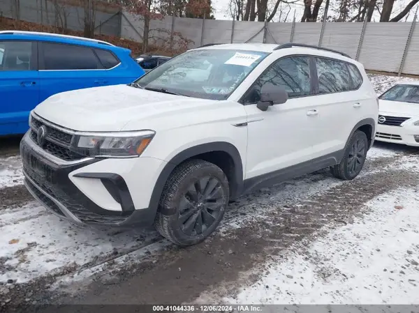 3VVCX7B27PM372458 2023 VOLKSWAGEN TAOS - Image 2