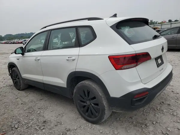 3VVCX7B28NM007168 2022 VOLKSWAGEN TAOS - Image 2