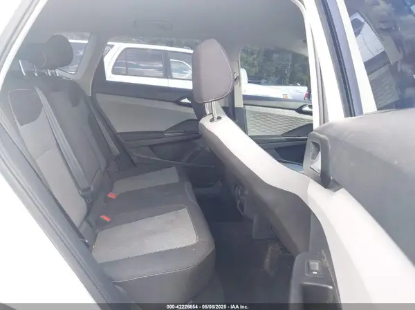 3VVCX7B28NM070352 2022 VOLKSWAGEN TAOS - Image 8