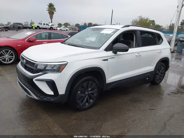 3VVCX7B28PM366247 2023 VOLKSWAGEN TAOS - Image 2
