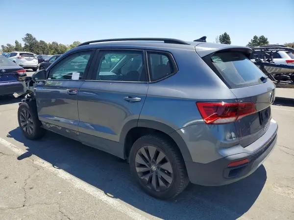 3VVCX7B28PM377166 2023 VOLKSWAGEN TAOS - Image 2
