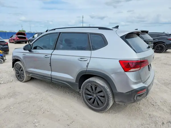 3VVCX7B29PM369495 2023 VOLKSWAGEN TAOS - Image 2