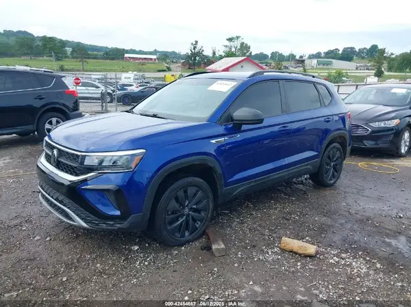 3VVCX7B29PM372980 2023 VOLKSWAGEN TAOS - Image 2
