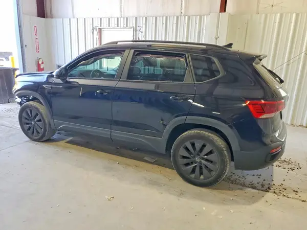 3VVCX7B2XNM005745 2022 VOLKSWAGEN TAOS - Image 2