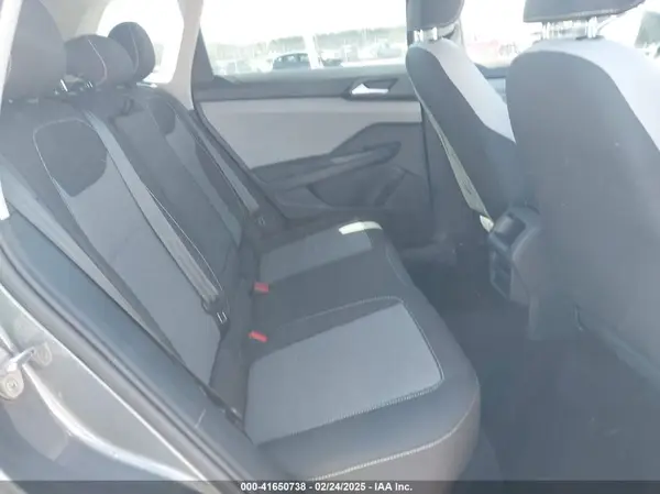 3VVCX7B2XNM005826 2022 VOLKSWAGEN TAOS - Image 8