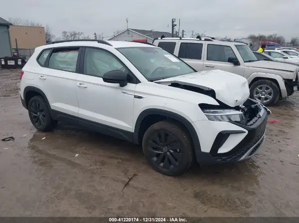 3VVCX7B2XNM013053 2022 VOLKSWAGEN TAOS - Image 1