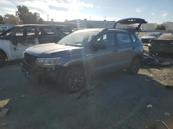 3VVCX7B2XNM015451 2022 VOLKSWAGEN TAOS - Image 1
