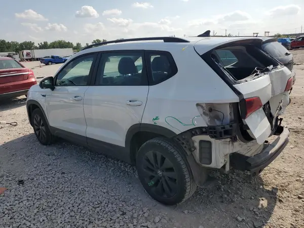 3VVCX7B2XNM047994 2022 VOLKSWAGEN TAOS - Image 2