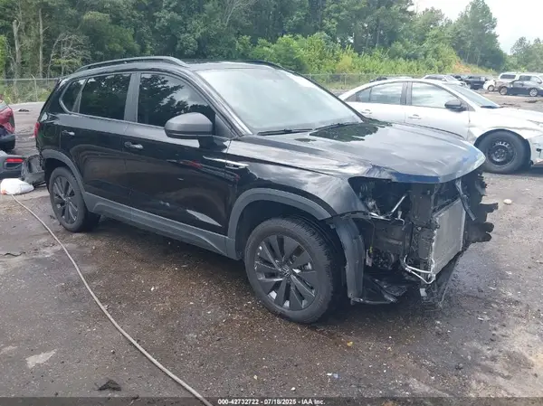 3VVCX7B2XNM074158 2022 VOLKSWAGEN TAOS - Image 1
